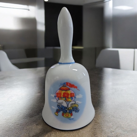 1982 VTG Porcelain Bell with Smurf Design By Wallace Berrie & Co. - Picture 2 of 7